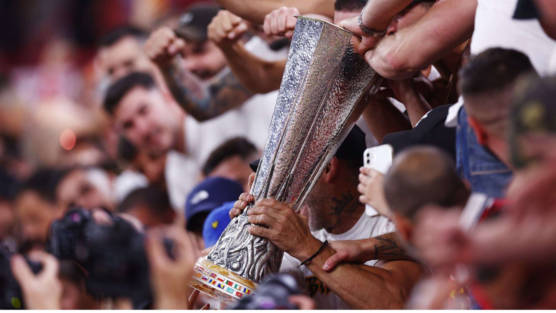 献了数名星 献了数名星