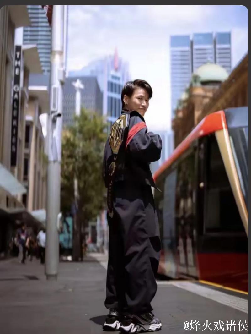 张伟丽不敌舍甫琴科 无缘UFC蝇量级冠军头衔 张伟丽不敌舍甫琴科 无缘UFC蝇量级冠军头衔